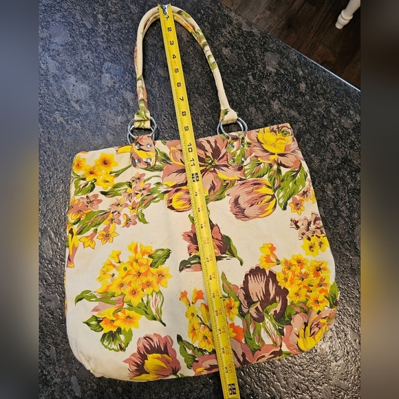 Vintage Mid-Century Binny Yellow Canvas Floral Purse - Picture 8 of 11